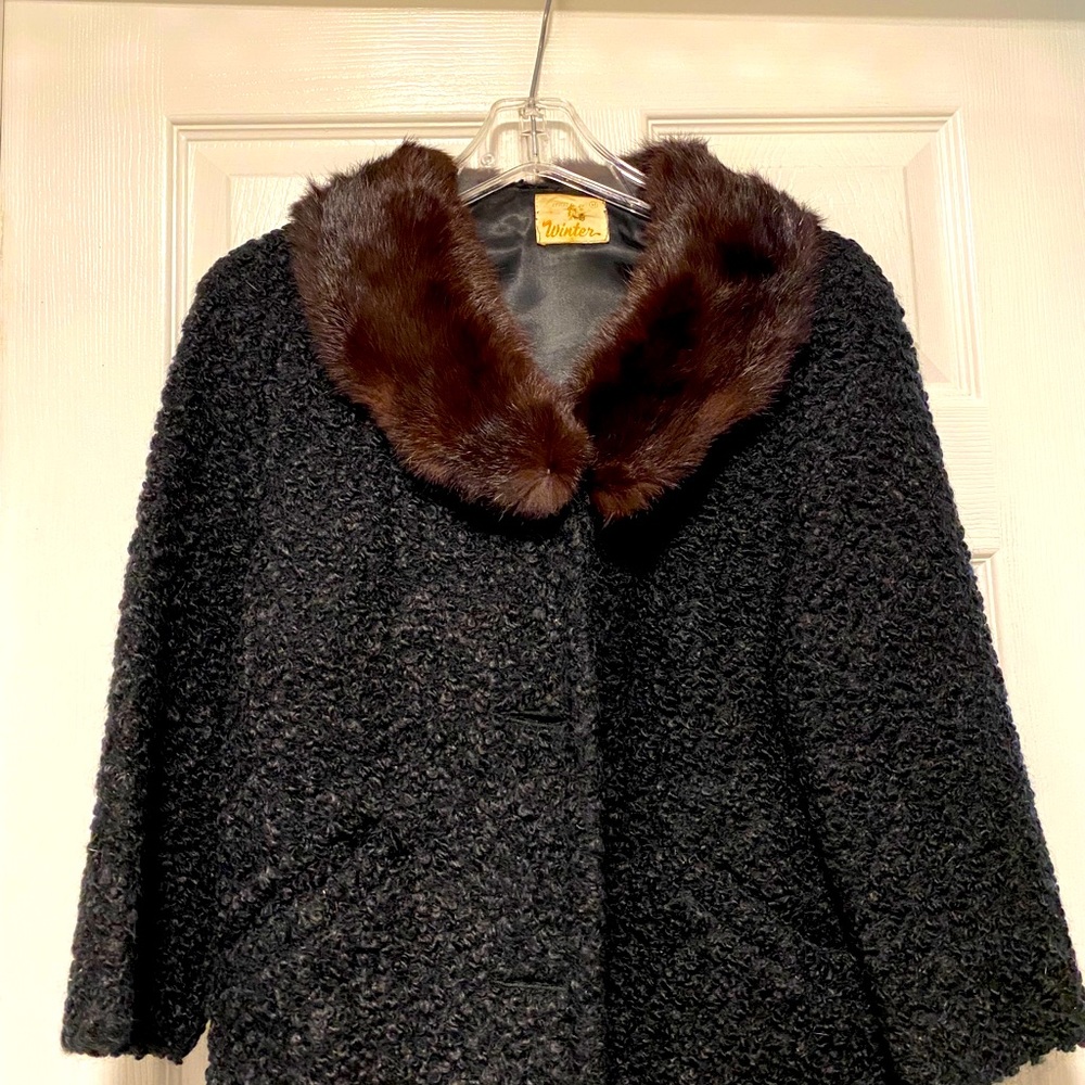 Vintage jacket with fur collar
